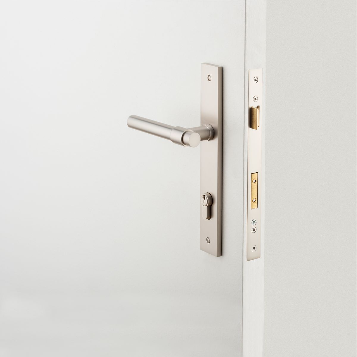 14896KENTR60KK - Helsinki Lever - Rectangular Backplate Entrance Kit with High Security Lock - Satin Nickel - Entrance