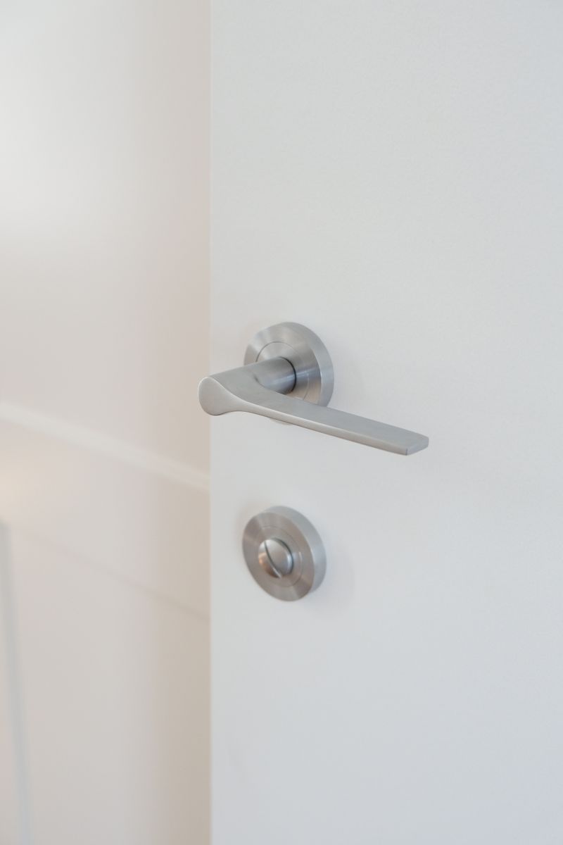 0365KPRIV60 - Como Lever - Round Rose Privacy Kit - Brushed Chrome - Privacy