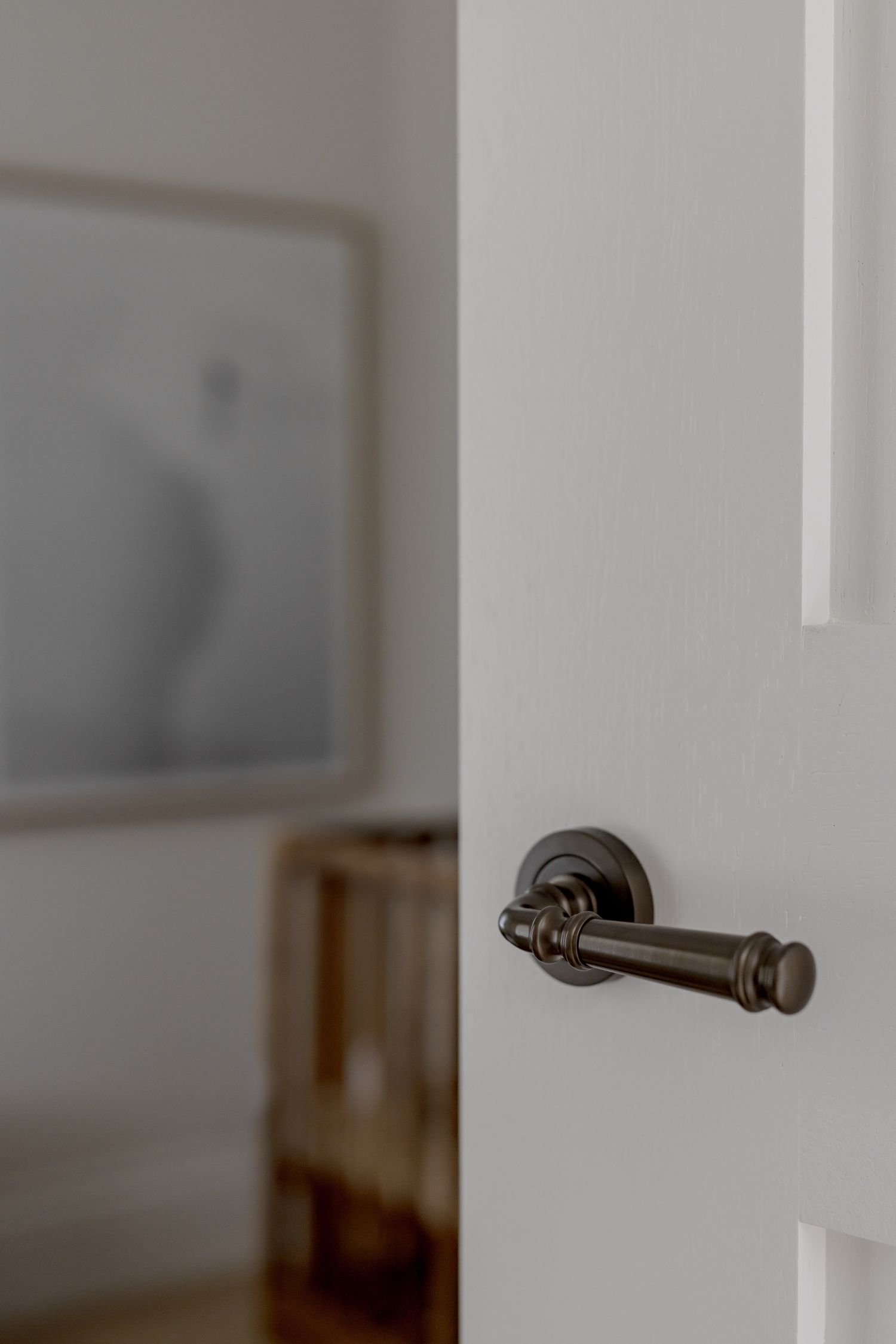 0602 - Verona Lever - Round Rose - Brushed Brass - Passage