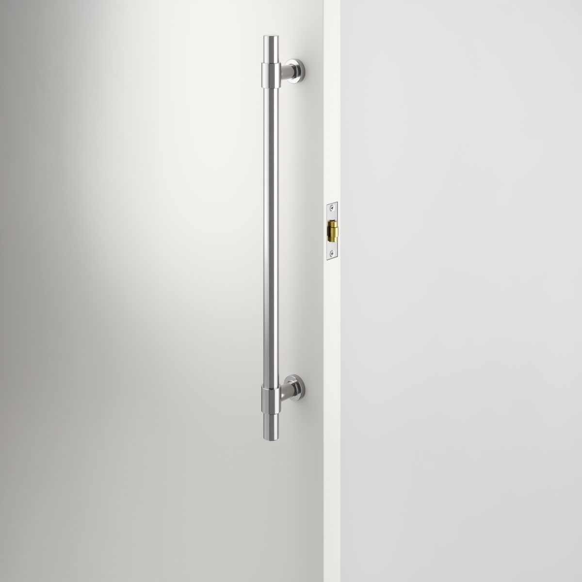 21855 - Roller Latch with Face Plate and Striker - Polished Chrome