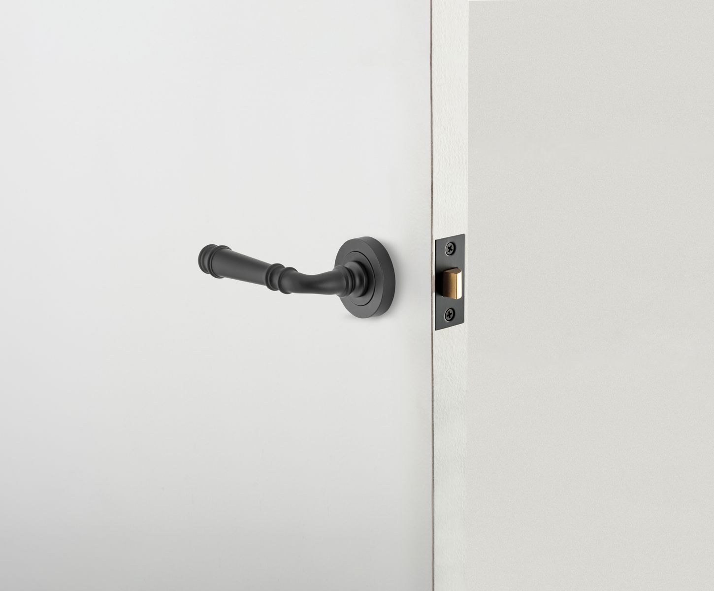 0313 - Verona Lever - Round Rose - Matt Black - Passage