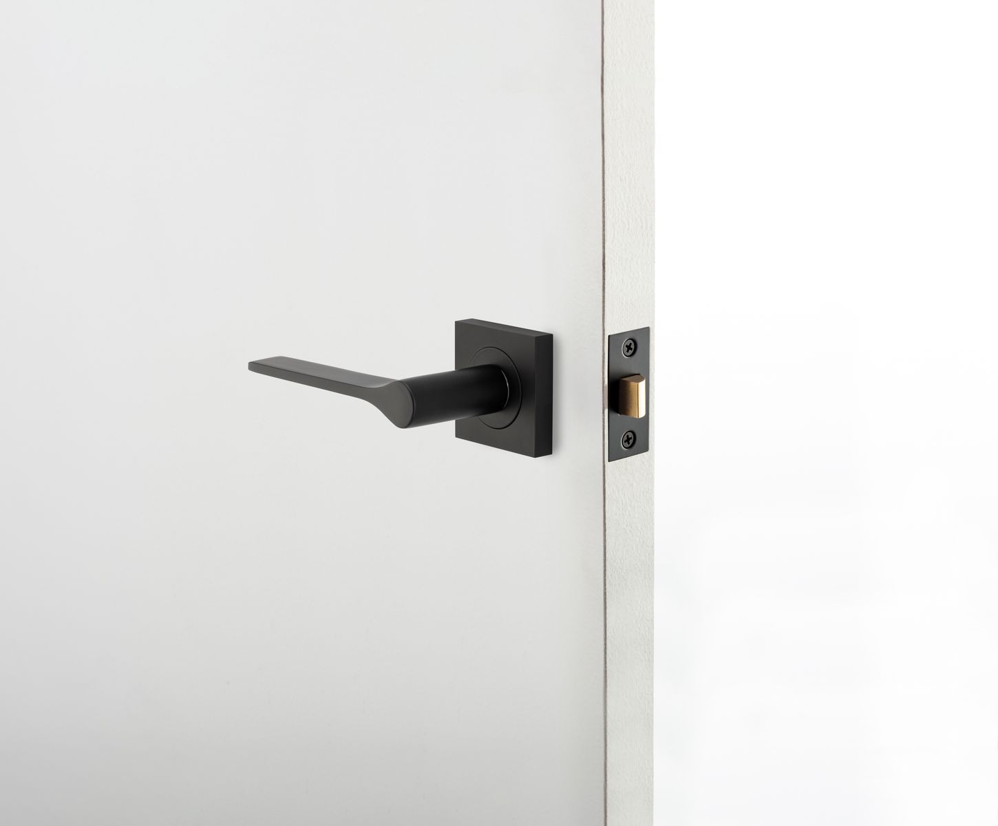0433 - Como Lever - Square Rose - Matt Black - Passage