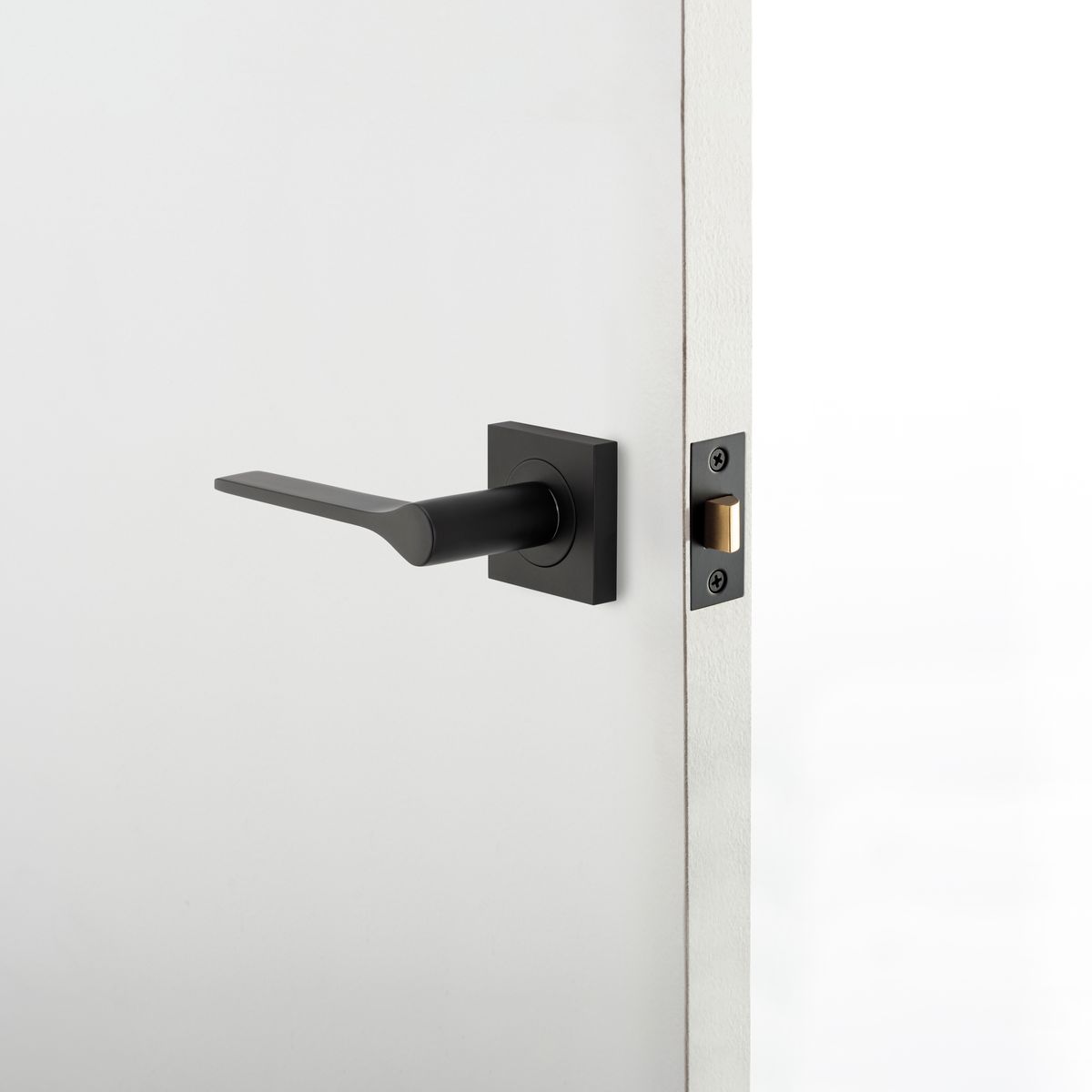0433 - Como Lever - Square Rose - Matt Black - Passage