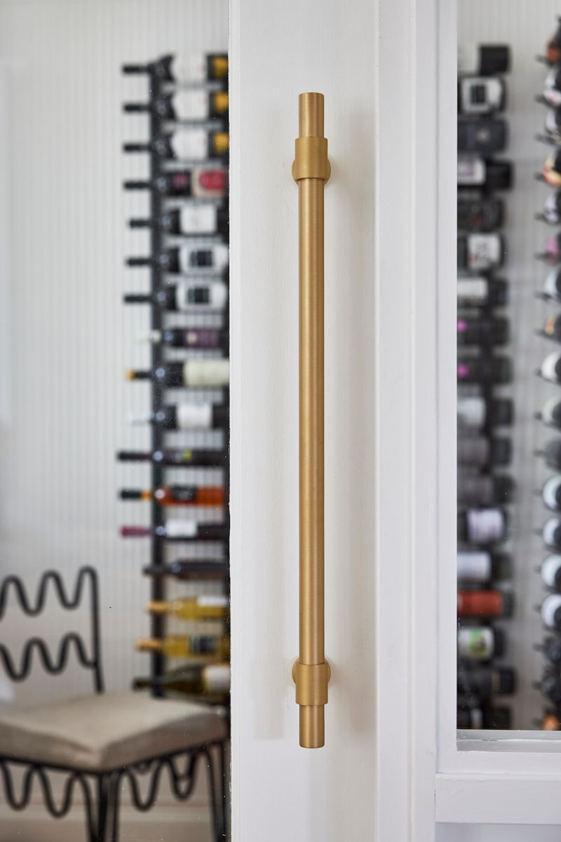 20707 - Helsinki Pull Handle - 450mm - Brushed Brass - Entrance