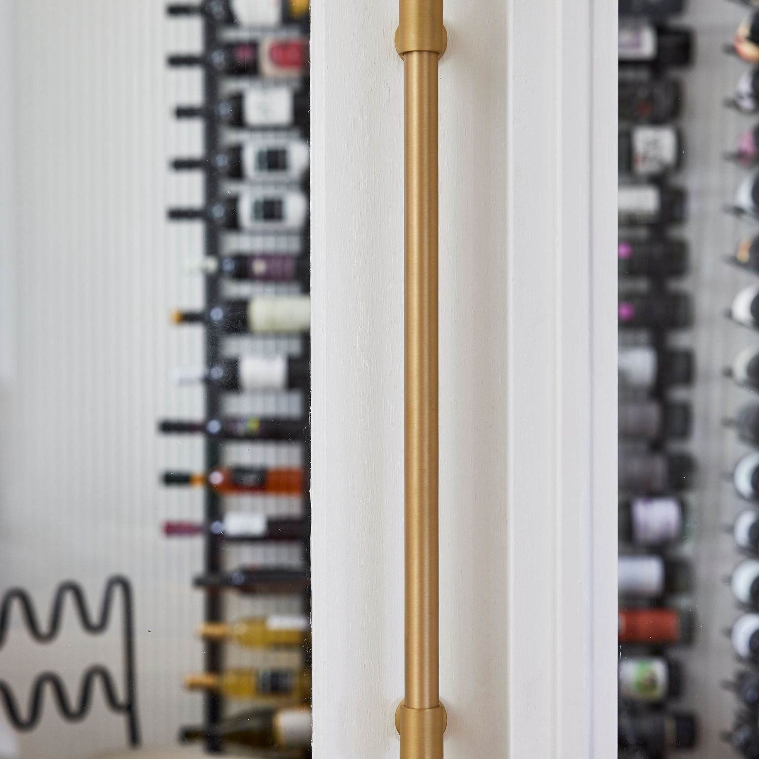 20718 - Helsinki Pull Handle - 600mm - Brushed Brass