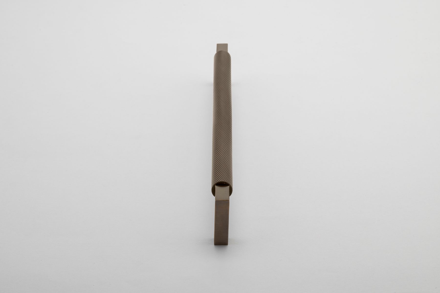 22124 - Brunswick Cabinet Pull - CTC256mm - Signature Brass