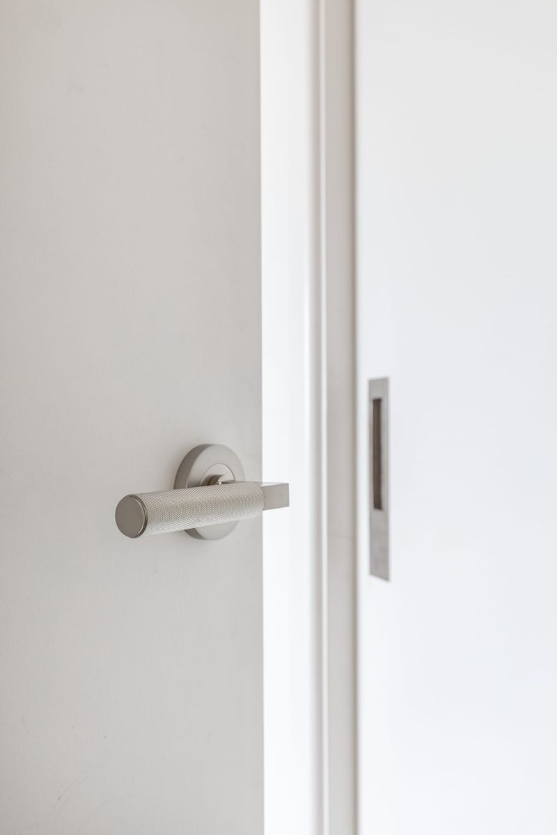 0359 - Brunswick Lever - Round Rose - Satin Nickel - Passage