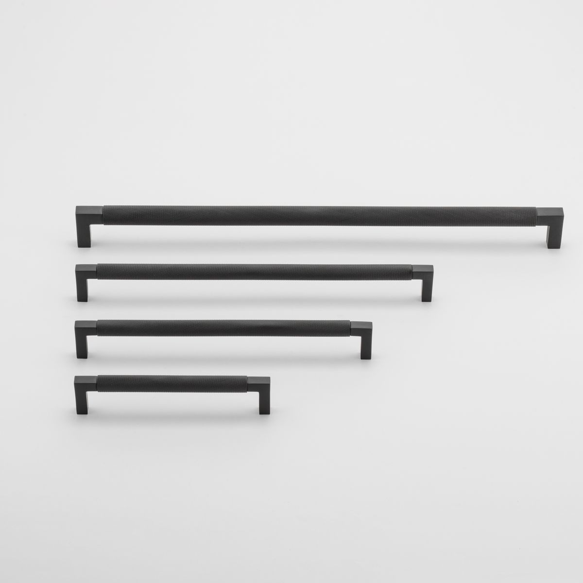 22111 - Brunswick Cabinet Pull - CTC160mm - Matt Black