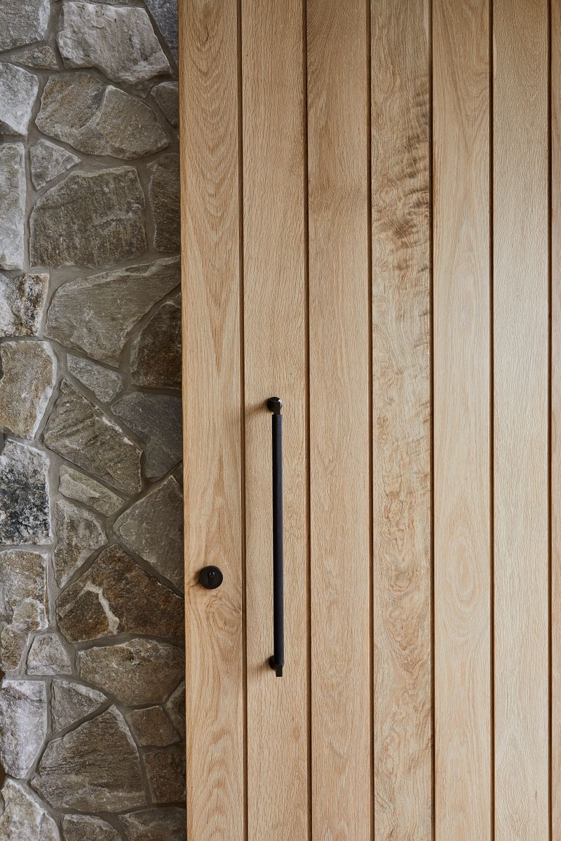 9431 - Brunswick Pull Handle - 450mm - Signature Brass