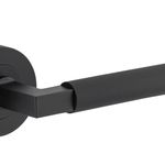 0353KIBPRIV60 - Brunswick Lever - Round Rose Privacy Kit (Inbuilt Privacy) - Matt Black - Privacy