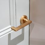 20786 - Baltimore Return Lever - Round Rose - Brushed Brass - Passage