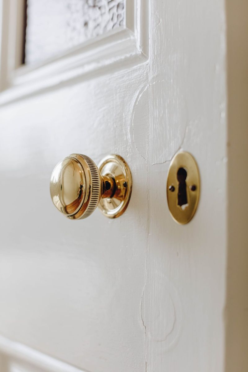 Large Milled Edged Mortice Knob - Round Rose