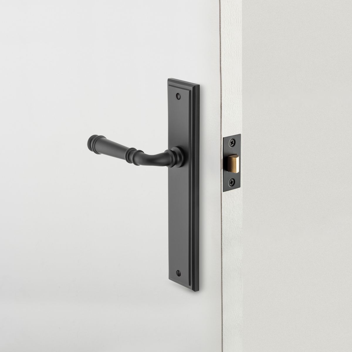 12712 - Sarlat Lever - Shouldered Backplate - Matt Black - Passage