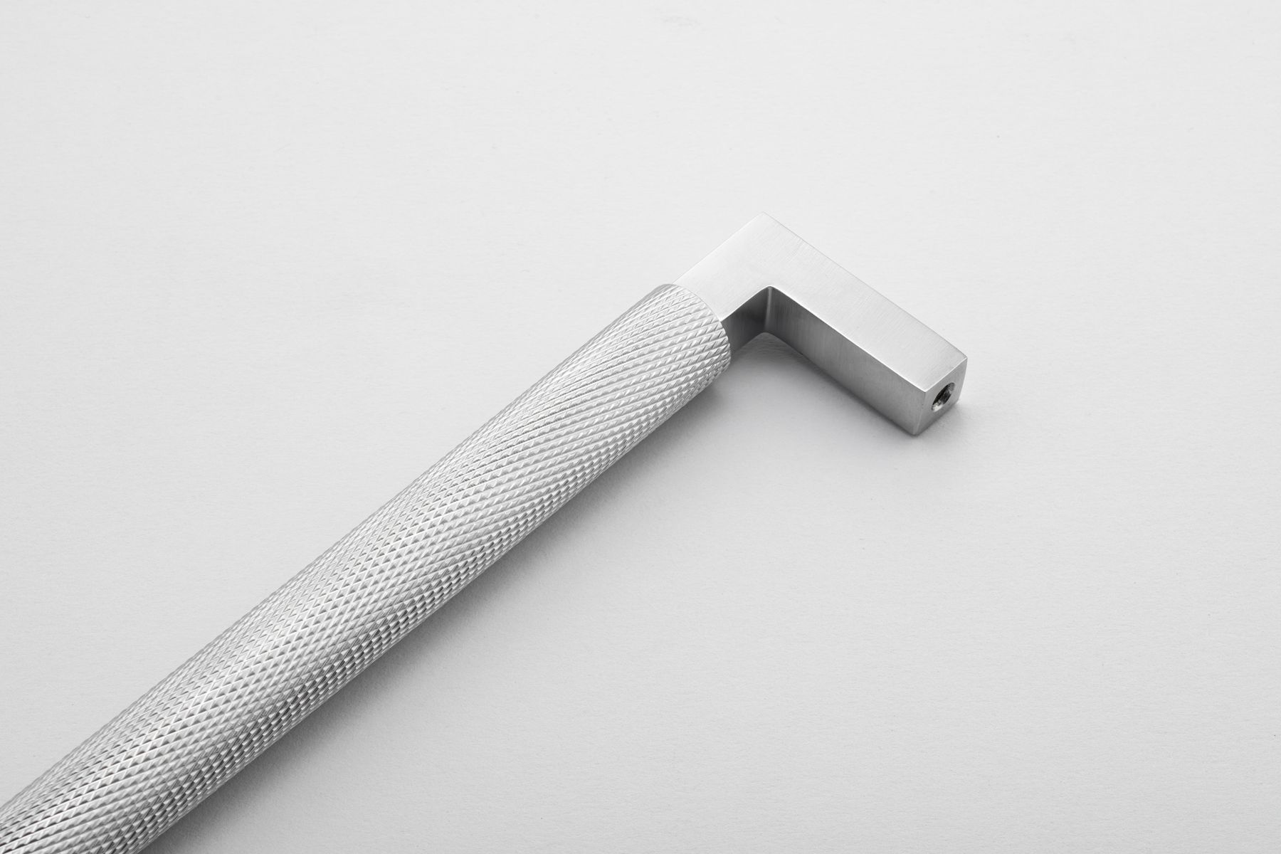 22123 - Brunswick Cabinet Pull - CTC256mm - Brushed Chrome
