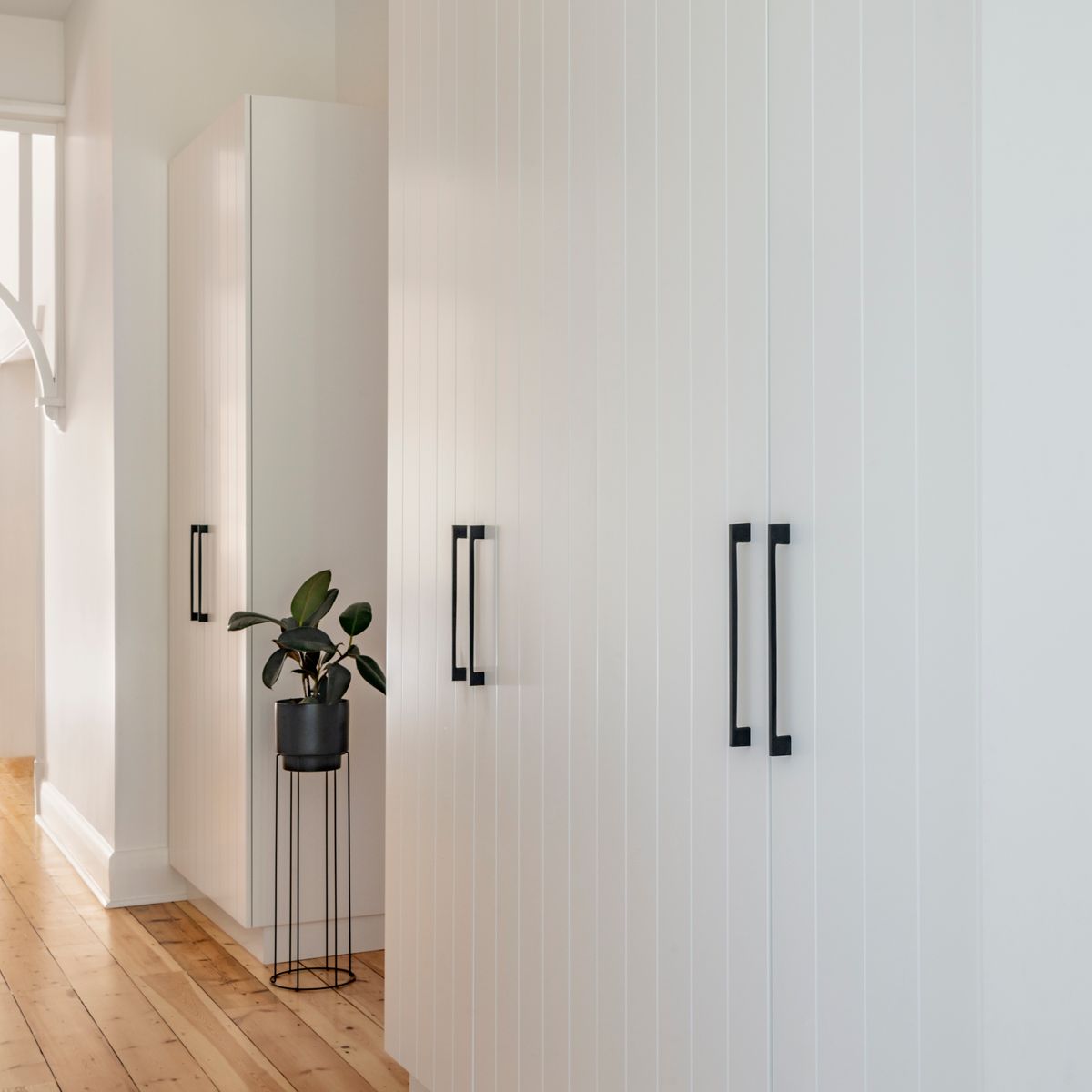 0528 - Cali Cabinet Pull - 160mm - Matt Black