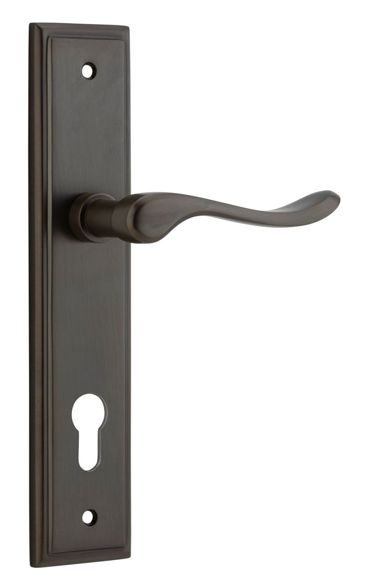 10926E85 - Stirling Lever - Stepped Backplate - Signature Brass - Entrance