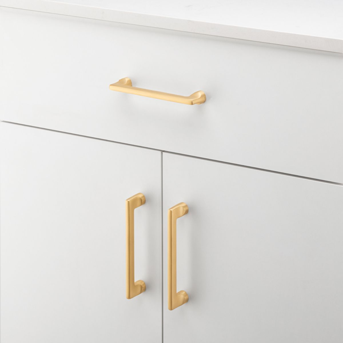 20881 - Baltimore Cabinet Pull - CTC128mm - Signature Brass