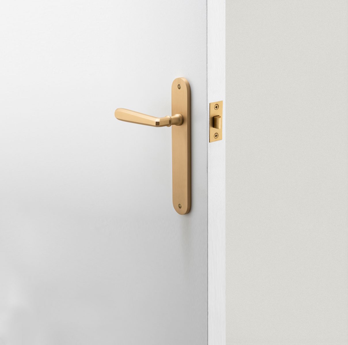 15376 - Copenhagen Lever - Oval Backplate - Brushed Brass - Passage