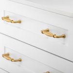 21061 - Sarlat Cabinet Pull - CTC128mm - Signature Brass
