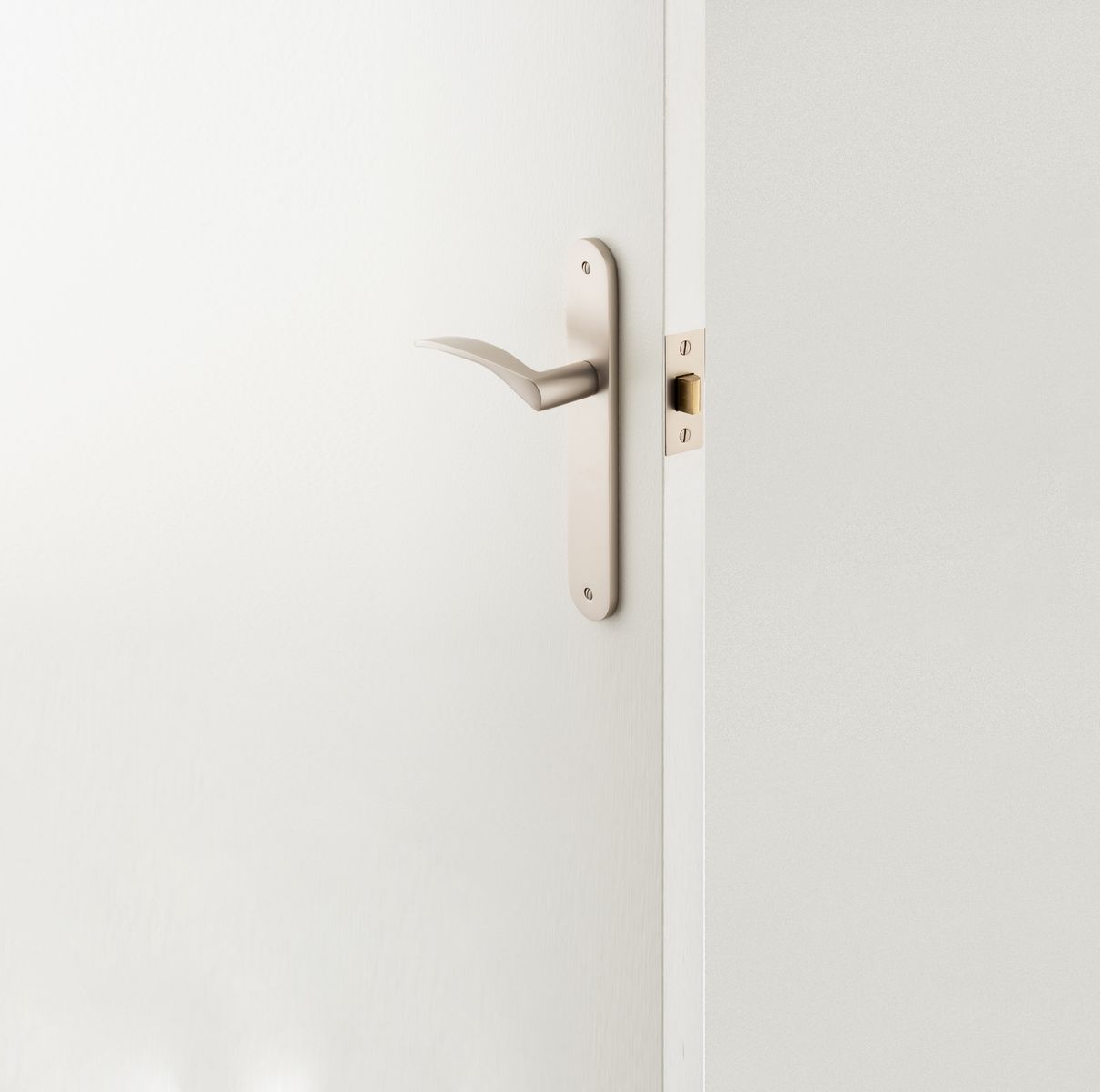14728 - Oxford Lever - Oval Backplate - Satin Nickel - Passage