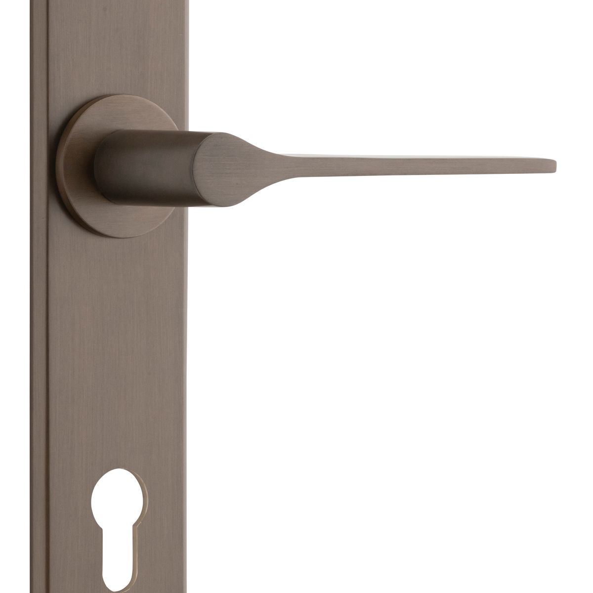 10758E85 - Como Lever - Chamfered Backplate - Signature Brass - Entrance