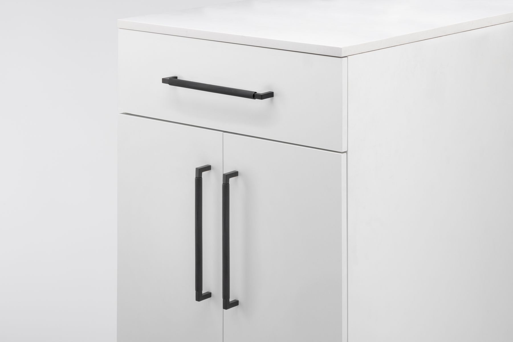 22121 - Brunswick Cabinet Pull - CTC256mm - Matt Black