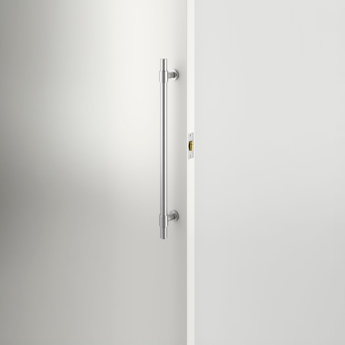 21856 - Roller Latch with Face Plate and Striker - Brushed Chrome