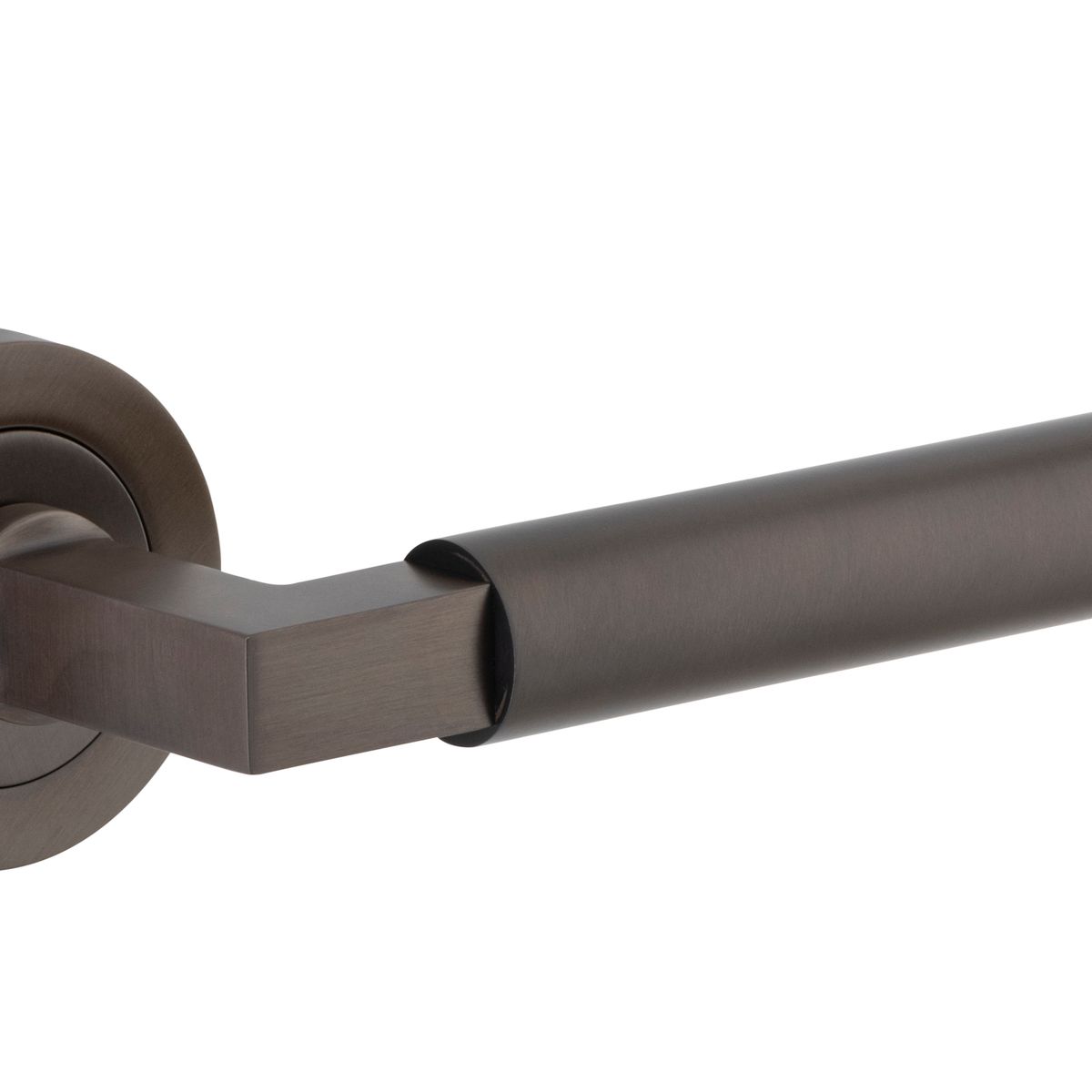 0341 - Berlin Lever - Round Rose - Signature Brass - Passage