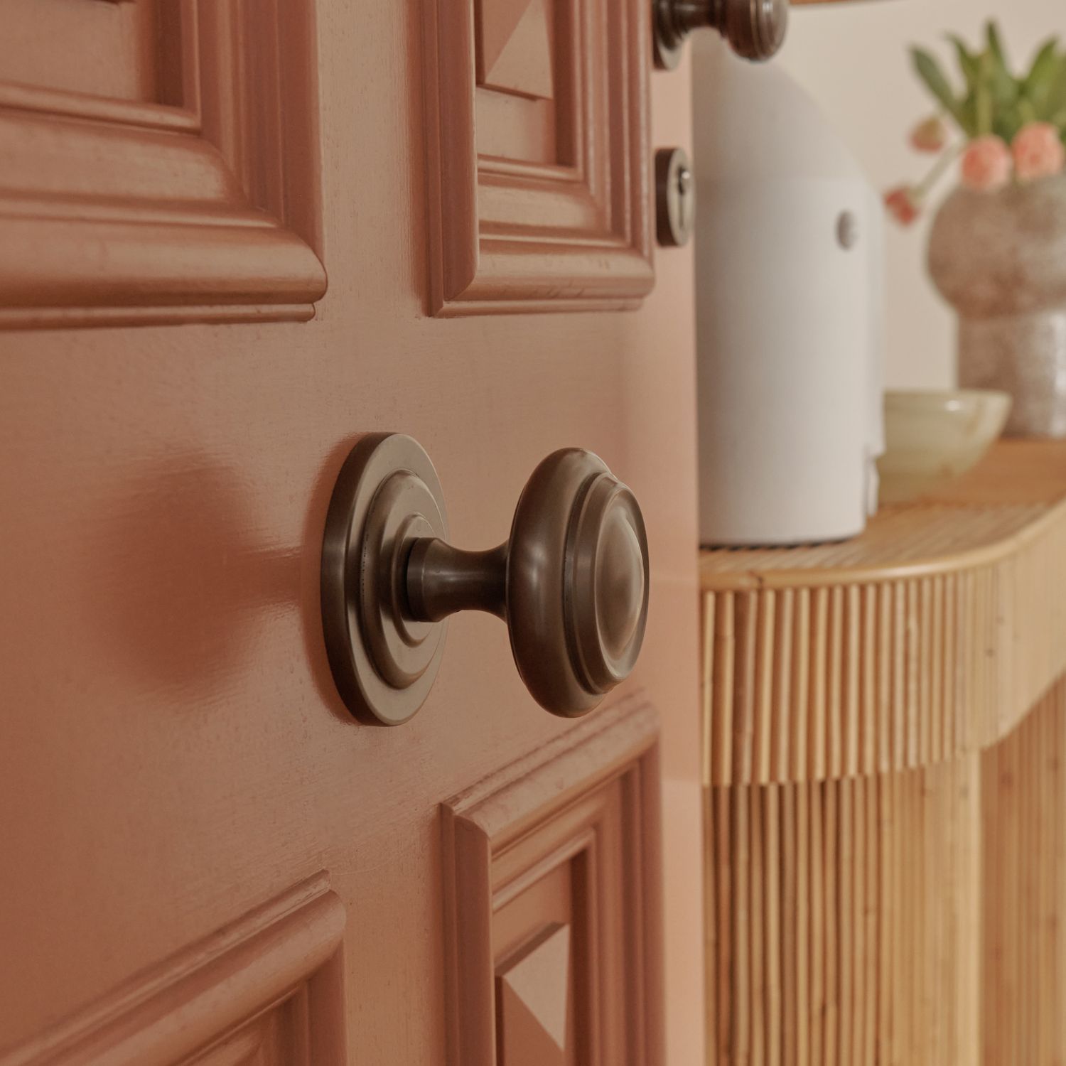 9401 - Sarlat Centre Door Knob - Signature Brass