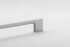 0536 - Cali Cabinet Pull - 160mm - Brushed Chrome