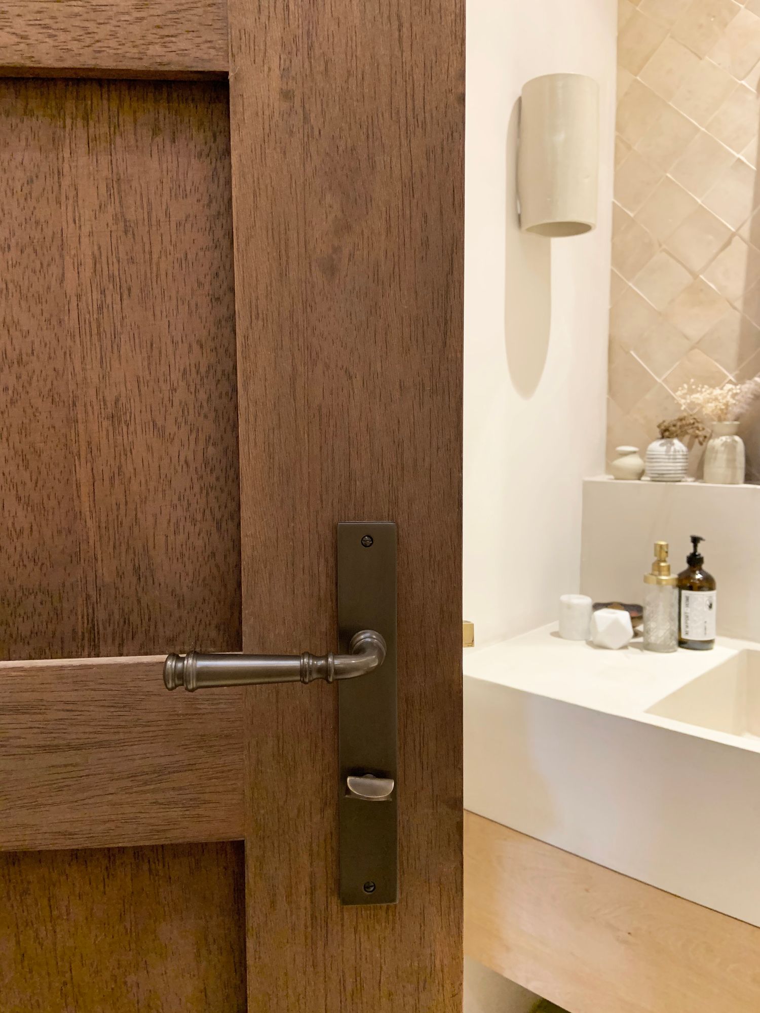 13206KENTR60KT - Verona Lever - Rectangular Backplate Entrance Kit with High Security Lock - Brushed Brass - Entrance