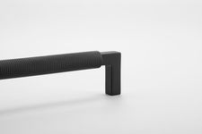 22121 - Brunswick Cabinet Pull - CTC256mm - Matt Black