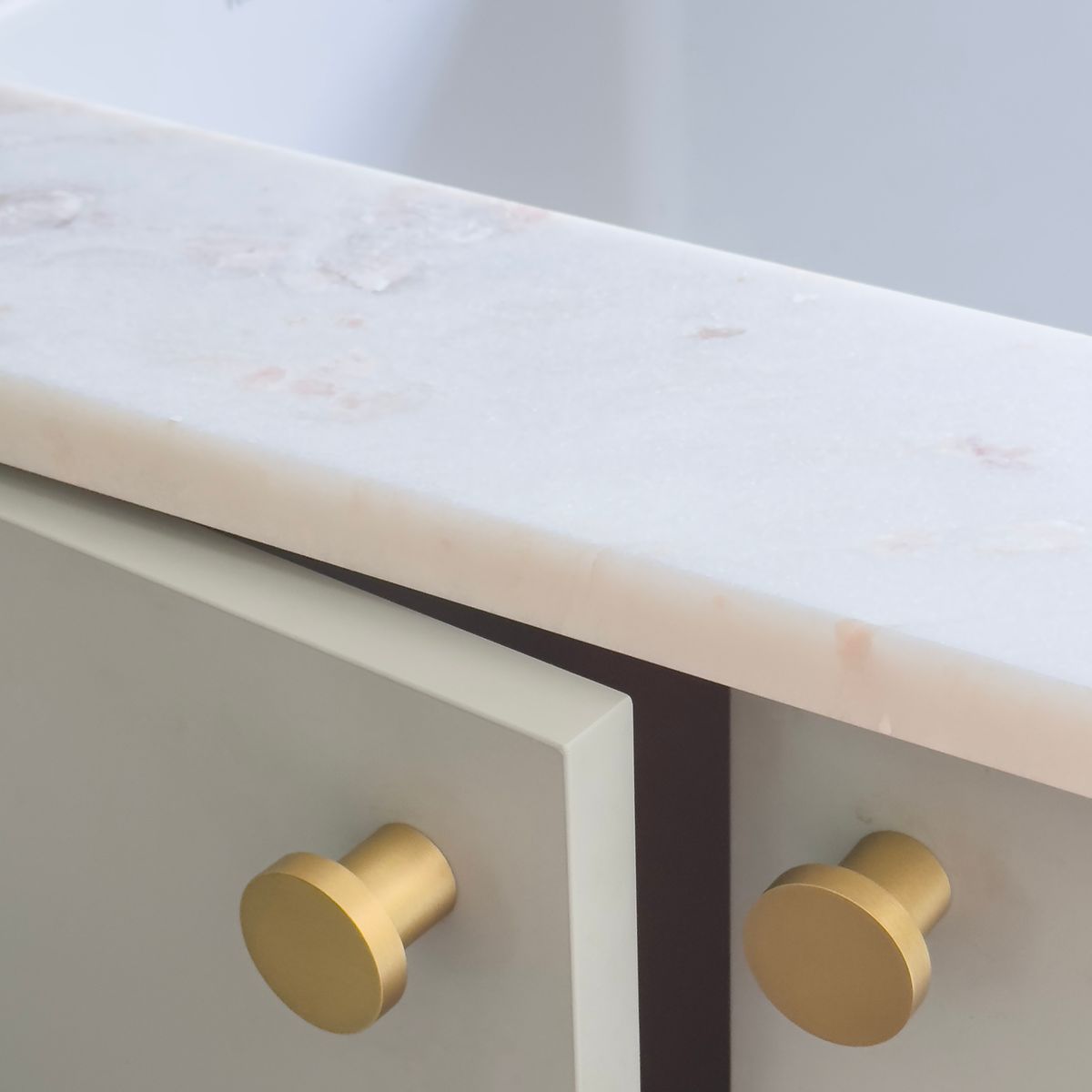 0513 - Osaka Cupboard Knob P30xD38mm - Brushed Brass