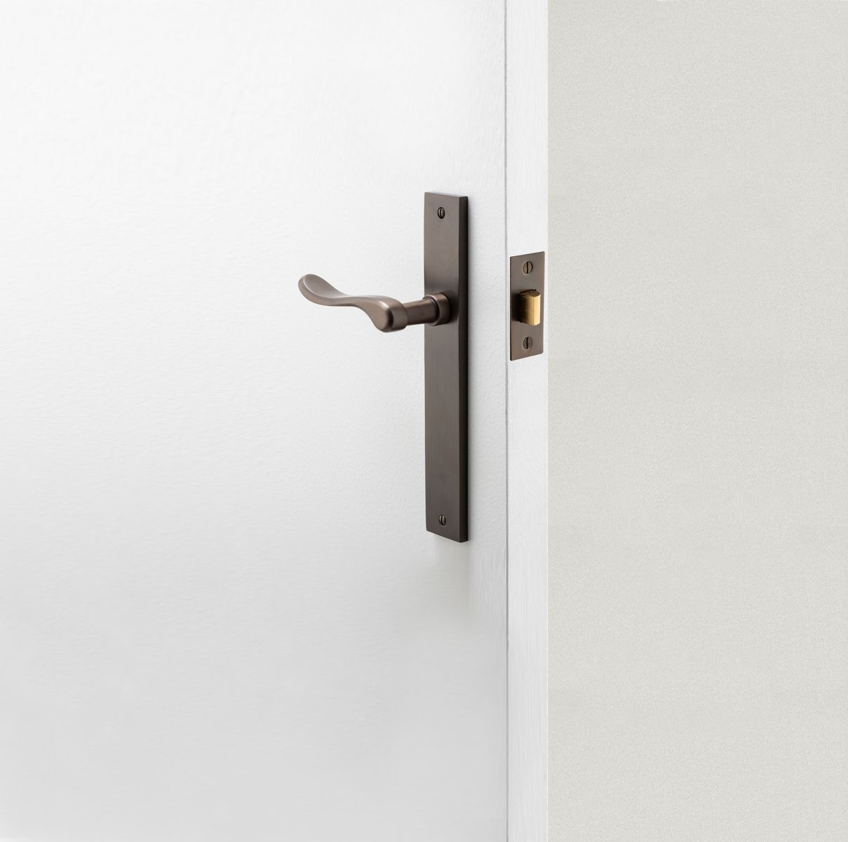10920 - Stirling Lever - Rectangular Backplate - Signature Brass - Passage