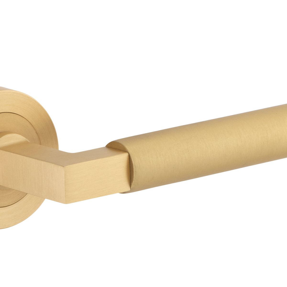 0453 - Berlin Lever - Round Rose - Brushed Brass - Passage