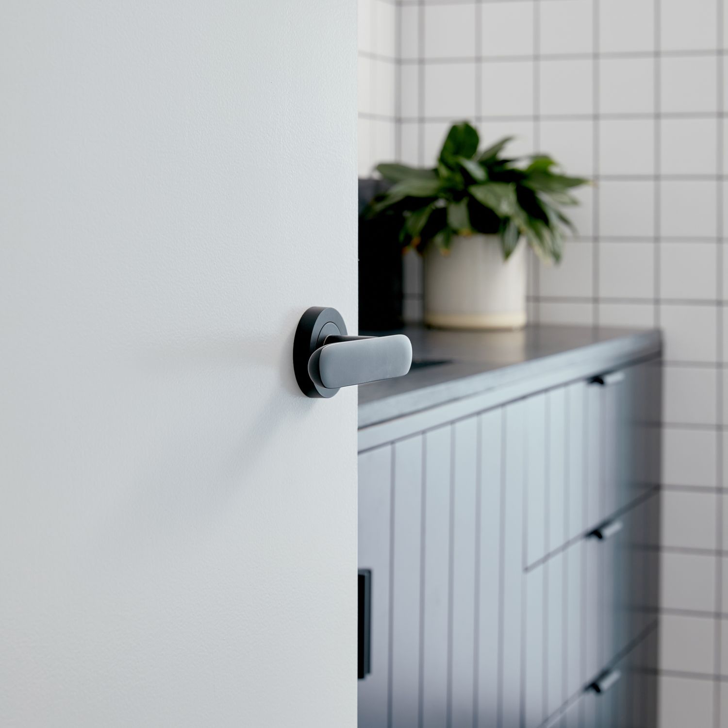 0333KPASS60 - Bronte Lever - Round Rose Passage Kit - Matt Black - Passage