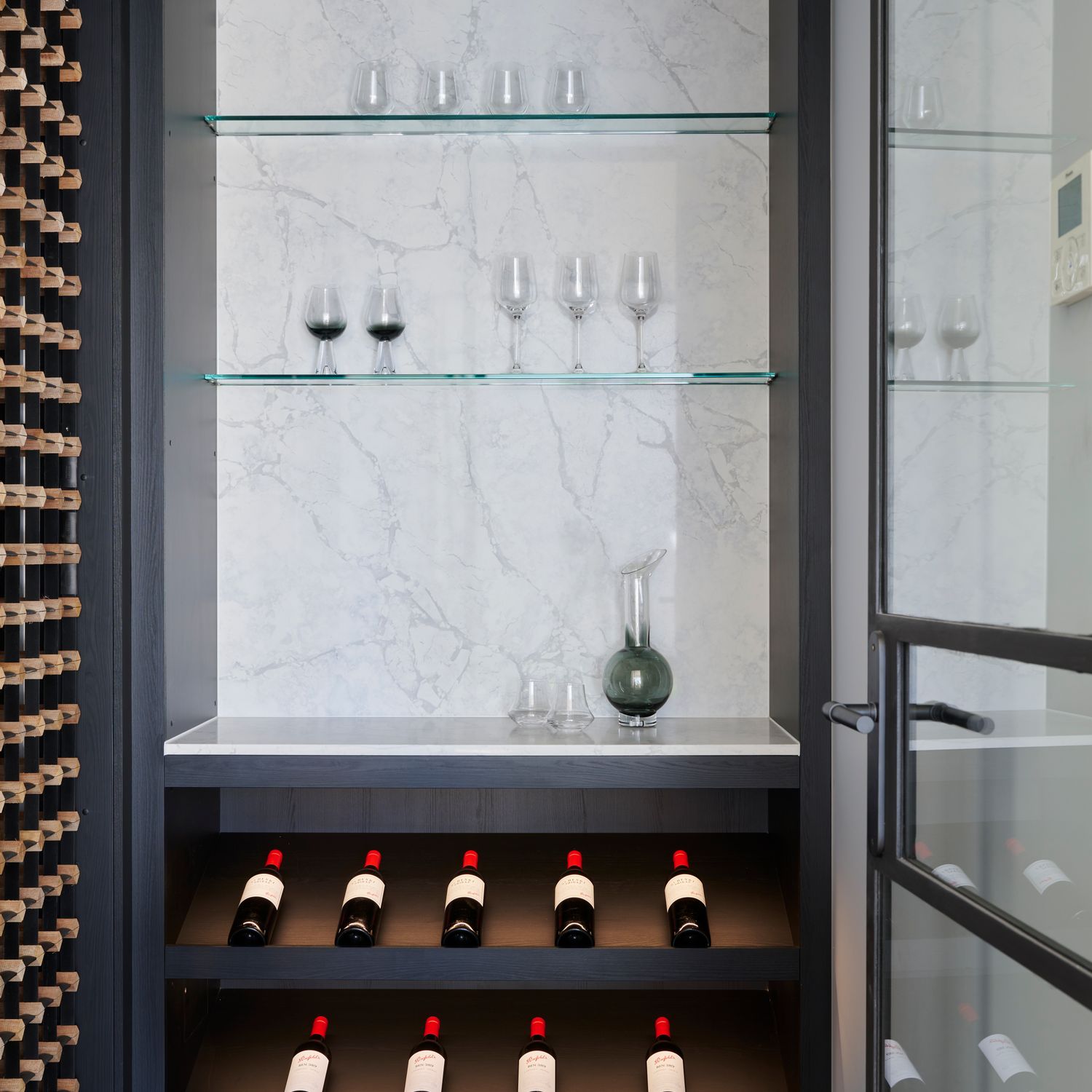 16400 - Helsinki Lever - Oval Backplate - Brushed Gold PVD - Passage