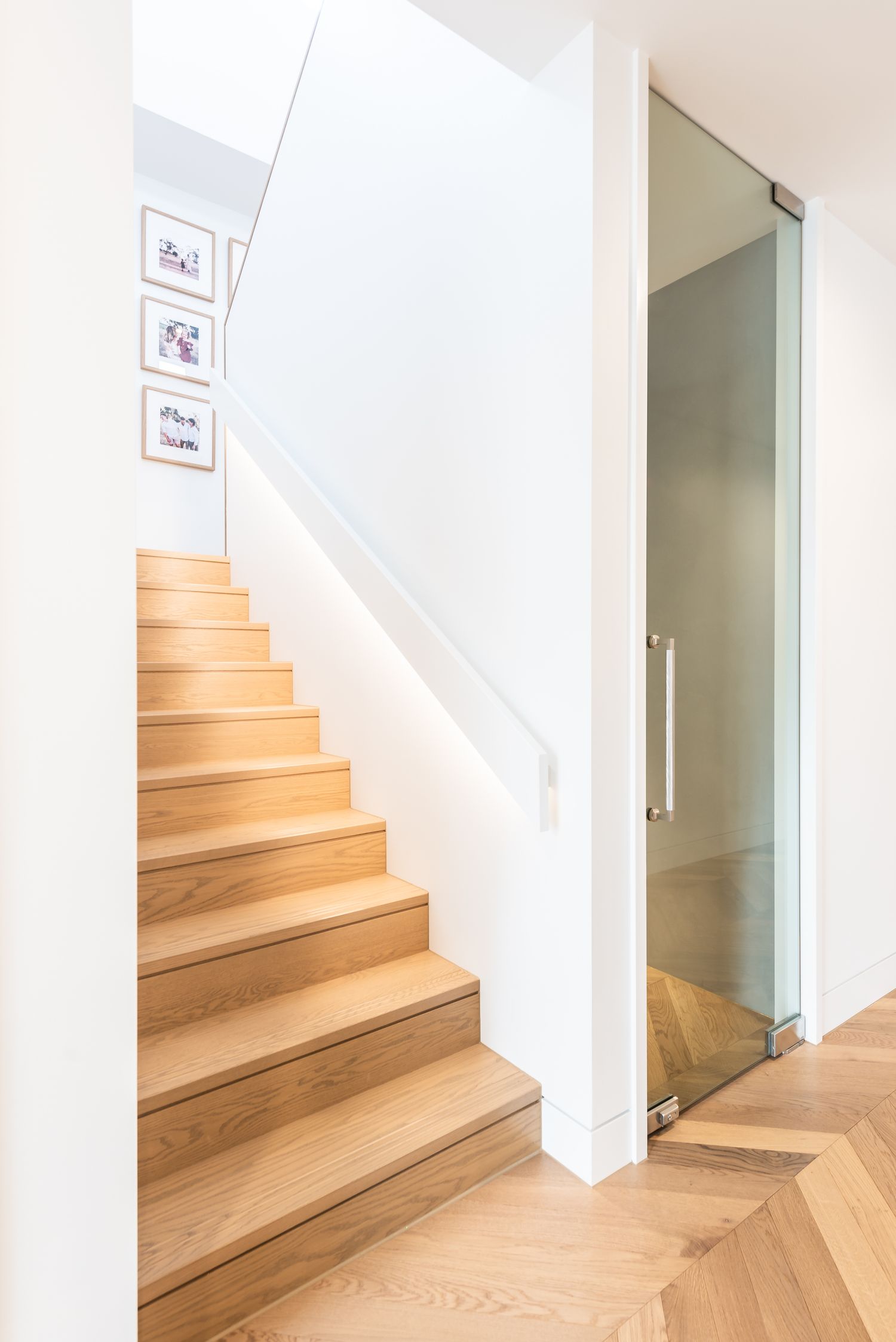 9431 - Brunswick Pull Handle - 450mm - Signature Brass