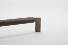 22124 - Brunswick Cabinet Pull - CTC256mm - Signature Brass