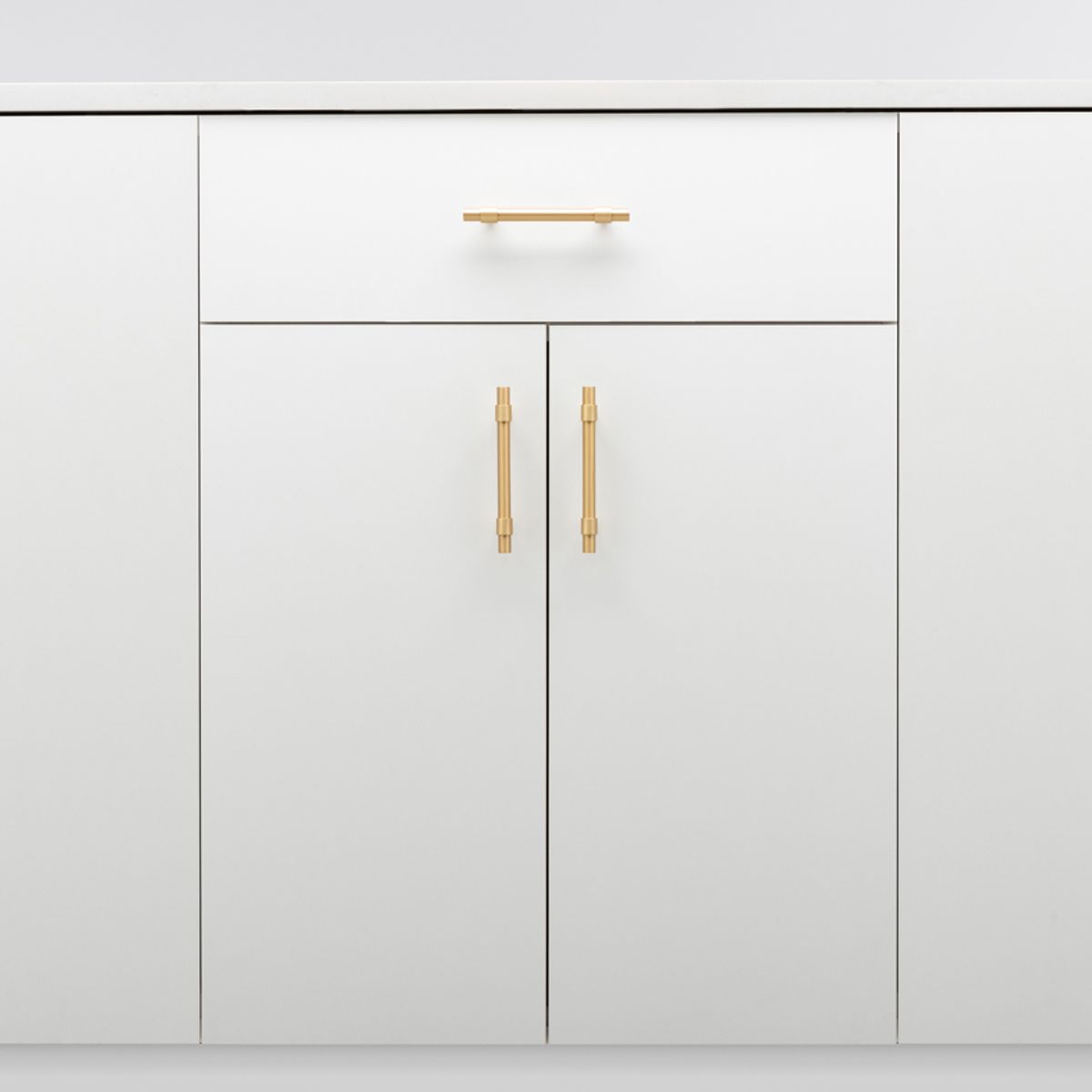20996 - Helsinki Cabinet Pull - CTC96mm - Brushed Brass