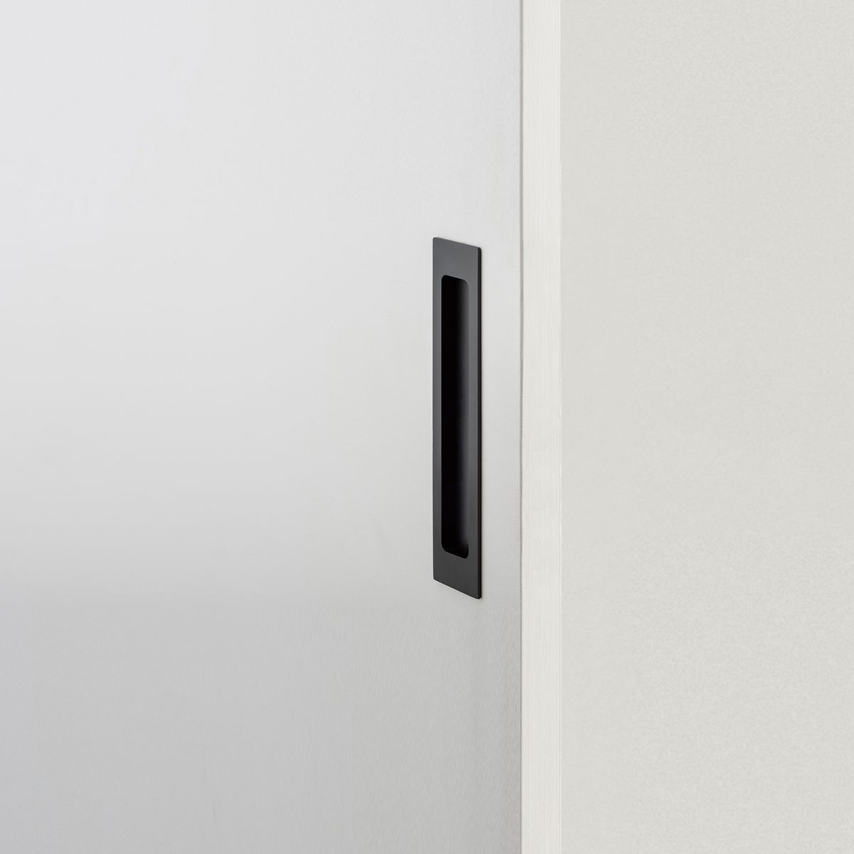 21781 - Rectangular Flush Pull - Matt Black - Passage