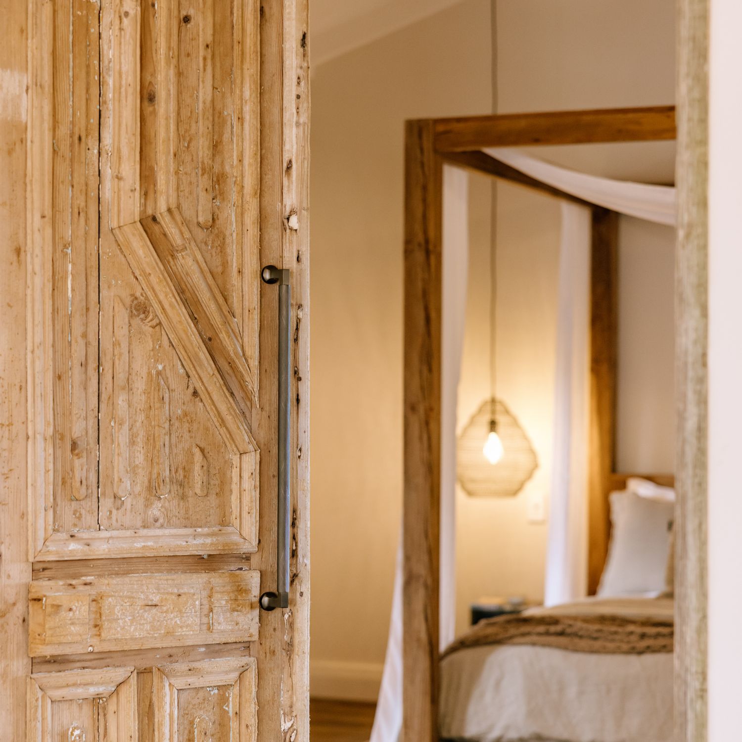 9435 - Brunswick Pull Handle - 450mm - Brushed Chrome