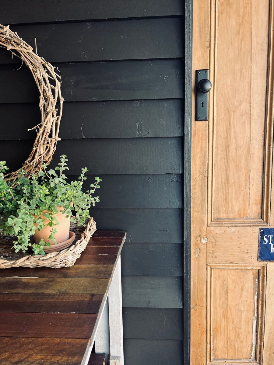 Milton Knob - Long Backplate