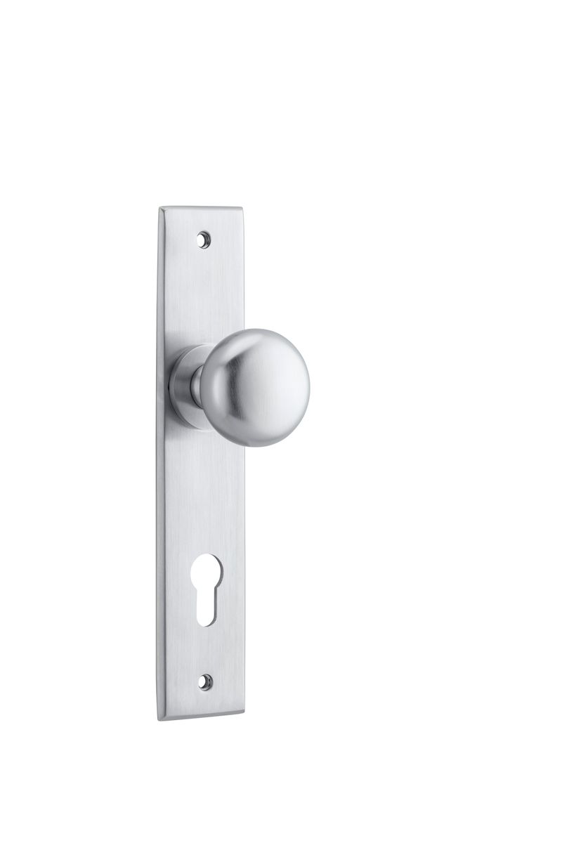 12446E85 - Cambridge Knob - Chamfered Backplate - Brushed Chrome - Entrance