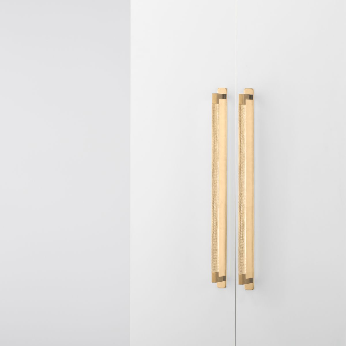 22140B - Brunswick Cabinet Pull with Backplate  - CTC450mm - Brushed Gold PVD