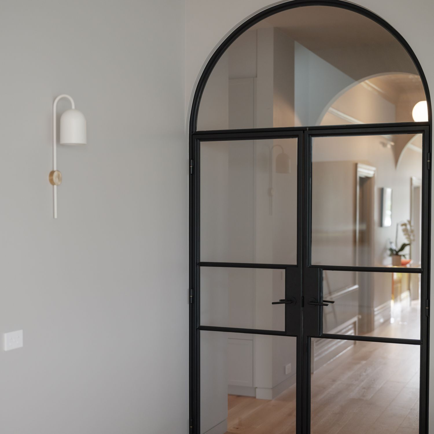 9211KPASS60 - Baltimore Lever - Round Rose Passage Kit - Signature Brass - Passage