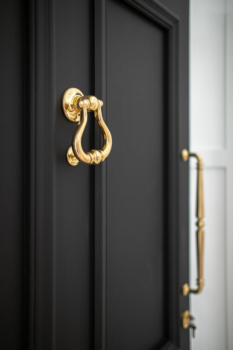 9390 - Sarlat Door Knocker - Polished Brass
