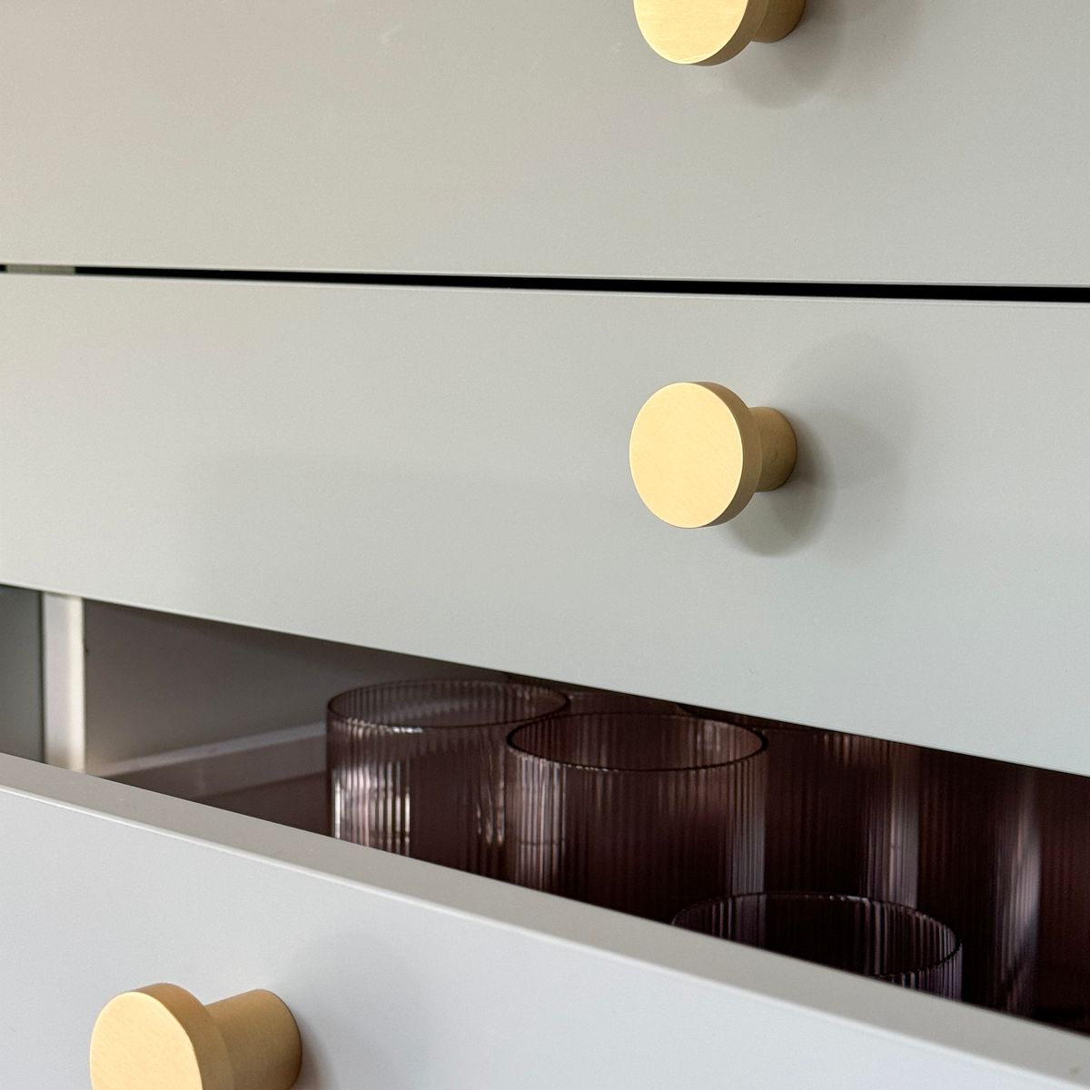 0513 - Osaka Cupboard Knob P30xD38mm - Brushed Brass
