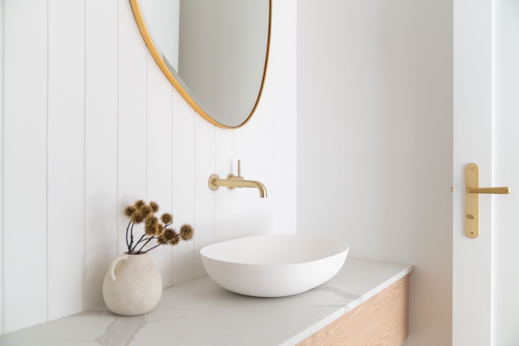 15376P85 - Copenhagen Lever - Oval Backplate - Brushed Brass - Privacy