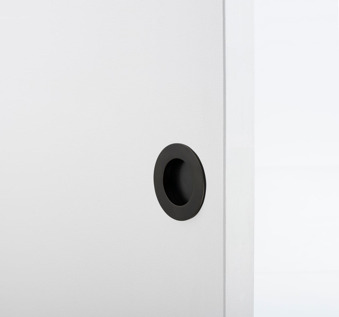21791 - Round Flush Pull - Matt Black - Passage